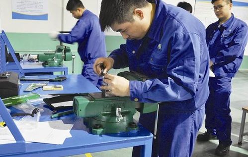 钳工工作究竟是什么？涵盖哪些基本操作细节？