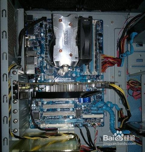 什么是自助装机平台，它如何帮助用户轻松组装电脑？