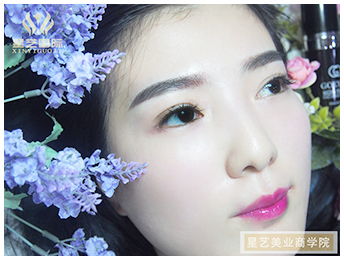 黄娟纹绣收费标准如何？具体价格是多少每平方？