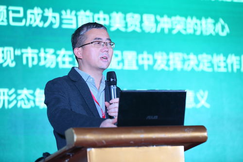 刘学州是如何通过自己的努力实现经济独立的？