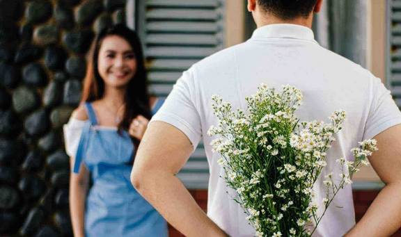 为什么老婆非得多赚钱不可？家庭经济与女性角色的思考