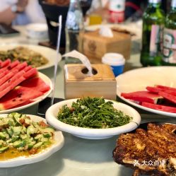 哪些团购网站提供怀柔美食自助餐的优惠服务？