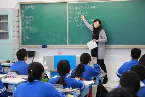 如何在教师团队中身为工程师，既擅长主业又能兼顾副业？