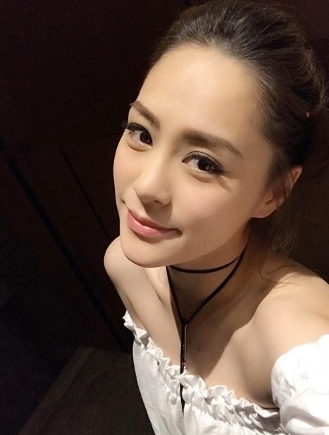 钟欣桐是如何实现财富积累的？她的赚钱之道究竟有何独特之处？