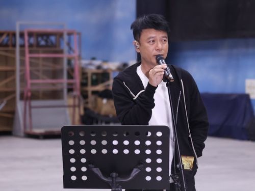 黄峥的商业帝国背后，他真的赚得盆满钵满吗？