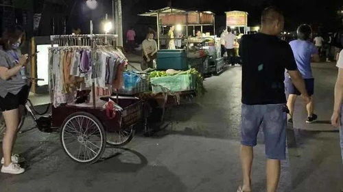 哪些平台是最佳的衣服自助摆摊选择？探秘高性价比的衣物销售新方式