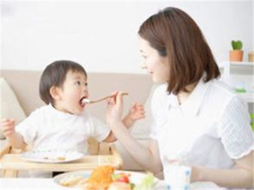 母乳妈妈如何兼顾育儿与副业，实现事业家庭双丰收？