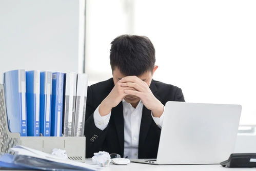 老板是否察觉到你身兼多职？职场副业曝光的背后真相