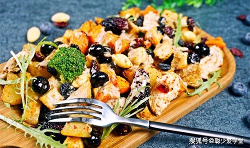 中午选择哪种美食经营能快速盈利？