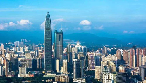 小光在深圳的副业究竟是什么？他如何平衡主业与副业？