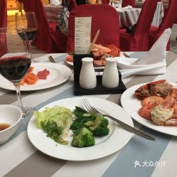 天伦王朝的自助餐网站究竟有多精彩？探索高品质餐饮体验！