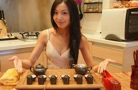 美女微商卖茶背后藏着哪些秘密？她们的茶叶为何如此畅销？