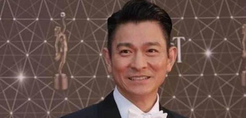 刘德华除了演艺事业外，还涉足了哪些商业领域？