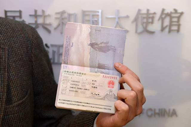 申请美国签证，月薪和费用要求分别是多少？