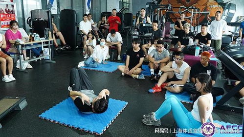 健身教练的收入水平如何？这份职业真的能赚大钱吗？