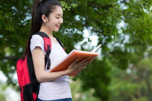 女生在大学期间适合从事哪些副业？