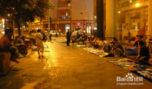 地摊副业逆袭成主业，普通人如何实现华丽转身？