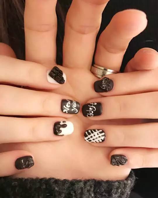 画画爱好者如何将美甲副业做得风生水起？