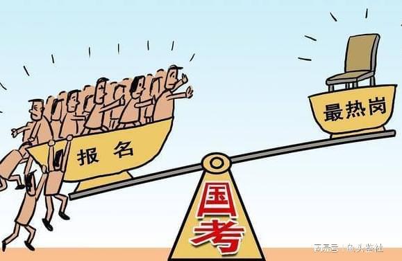 大学生为何选择回农村摆摊赚钱？背后有何动因？