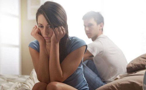 丈夫忙于赚钱不归家，婚姻破裂背后有何隐情？