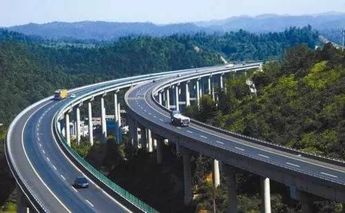 在高速公路上承包护栏工程，真的能盈利吗？