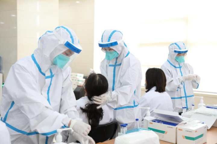 杭州兼职护士参与核酸检测，背后有何特殊考量？