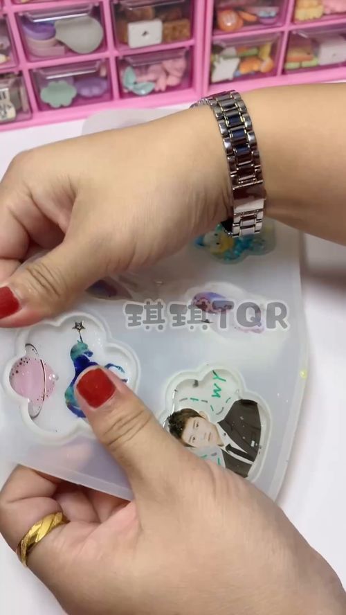 滴胶饰品副业真的能带来可观收入吗？