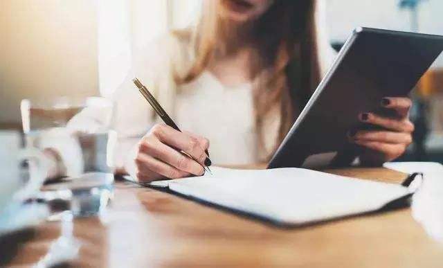 女生学统计专业，做副业真的合适吗？利弊分析！