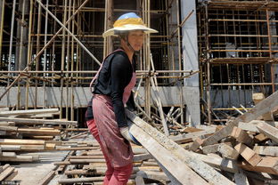 女性如何在建筑工地找到高薪工作机会？