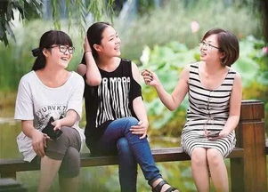 双胞胎姐妹为何选择打工赚钱？背后故事引人深思