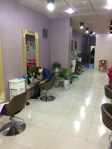 在县城开设小型理发店，真的能盈利吗？
