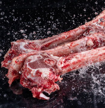 想尝试牛排骨自助餐？哪个团购网平台提供最佳优惠？