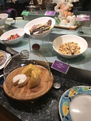想要团购圣廷苑自助餐？哪个网站提供最佳团购优惠？