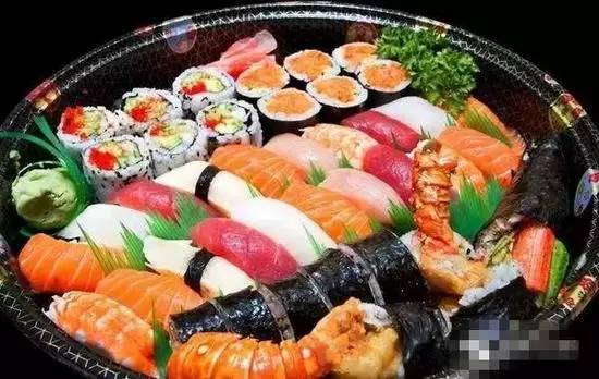 想要圆融美食体验？揭秘自助团购平台如何实现美味与优惠的结合？