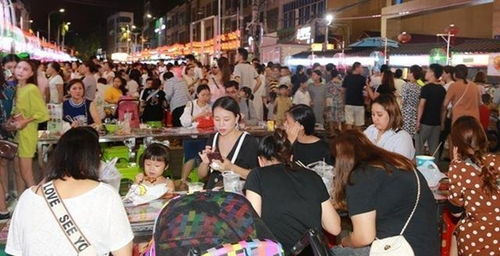 夜市摊位如何选品才能盈利？哪些商品最畅销？