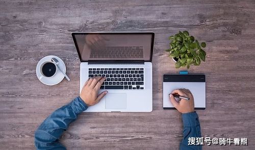 如何将副业成功升级为主业？实现事业转型的关键步骤是什么？